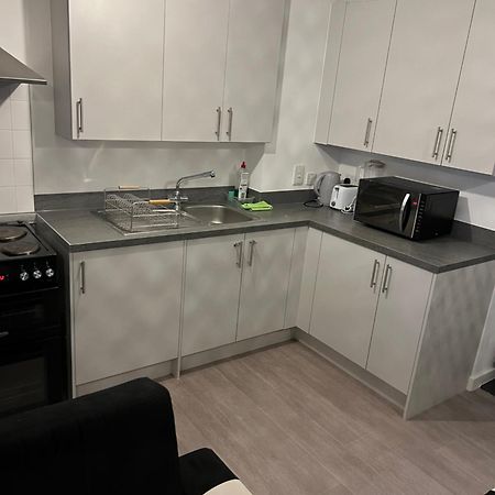 Gabs Place Stifford Luaran gambar
